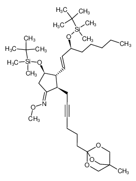 (2R,3R,4R)-4-((tert-butyldimethylsilyl)oxy)-3-((S,E)-3-((tert-butyldimethylsilyl)oxy)oct-1-en-1-yl)-2-(6-(4-methyl-2,6,7-trioxabicyclo[2.2.2]octan-1-yl)hex-2-yn-1-yl)cyclopentanone O-methyl oxime 108429-02-3