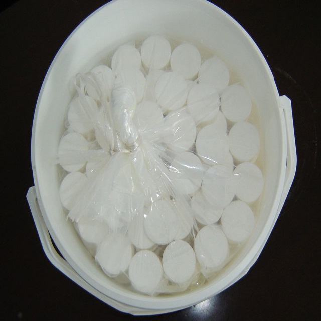 1-Bromo-3-chloro-5,5-dimethylhydantoin (BCDMH) 99%