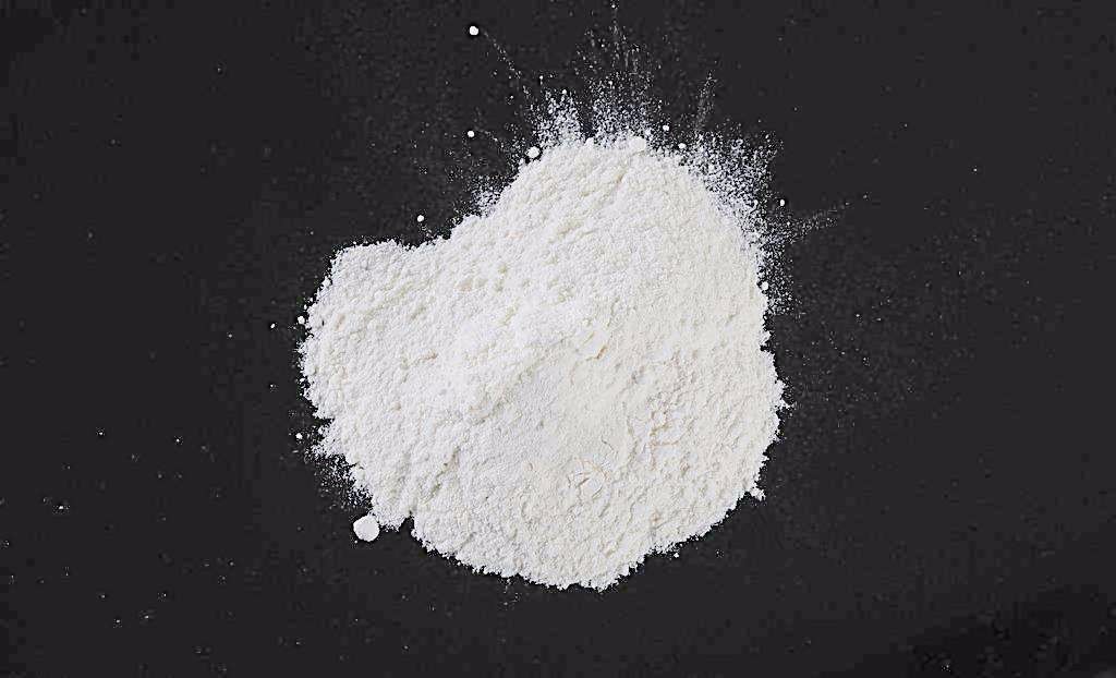 6-Bromo-4-chloroquinoline 99%